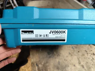 Caladora Makita JV0600