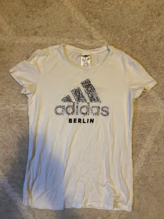 Camiseta Adidas Berlin Blanca Negra