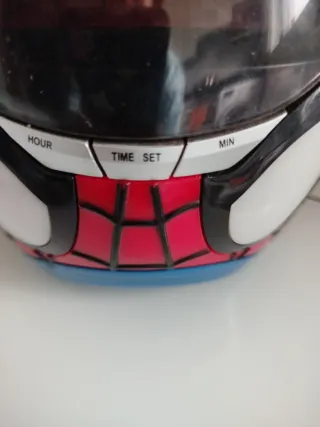 Radio Reloj Spiderman Proyector Luz  reloj a techo