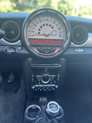 MINI Cooper Nacional Cabrio / Roadster