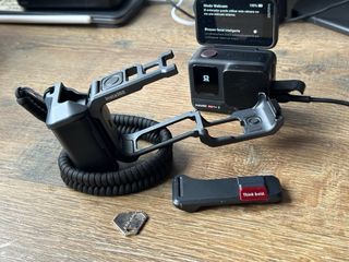 Kit Insta360 Ace Pro 2 Xplorer ( sin camara )