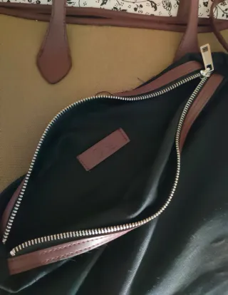 Bolso grande de lona beige y piel marrón