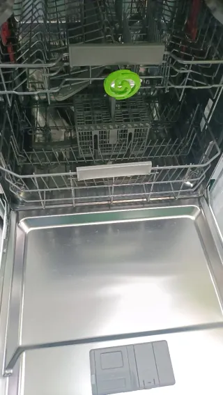 Lavavajillas Whirlpool POWERCLEAN 6th Sense