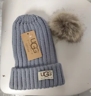 Gorro UGG pompón