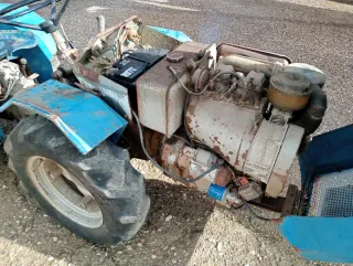 Tractor Ebro articulado