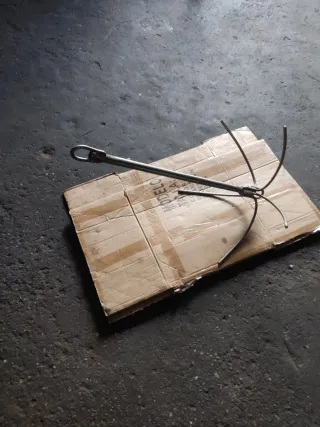 Ancla de acero inoxidable para piedras