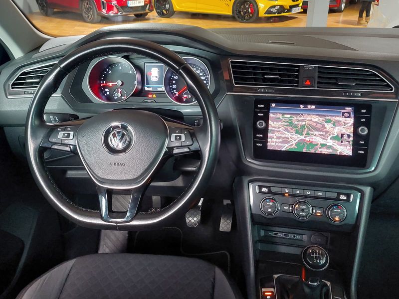 Volkswagen Tiguan 2019, foto 10