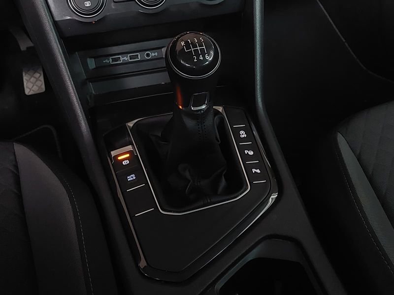 Volkswagen Tiguan 2019, foto 15