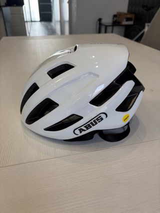 Casco Abus Powerdome Blanco y Negro