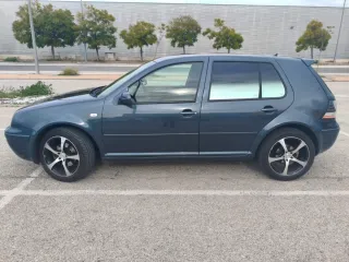 Volkswagen Golf 2003