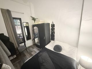 Conjunto Has:Armario,Escritorio, Silla, espejo