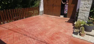 Hormigón impreso y fachada