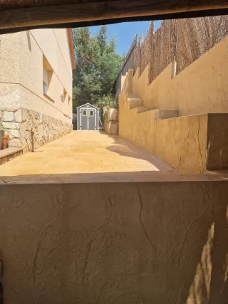 Hormigón impreso y fachada