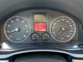 Volkswagen Golf 1600 FSI 115CV 6 velocidsdes