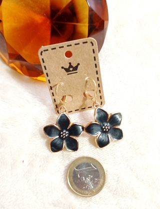 Pendientes Flor Negro y Dorado