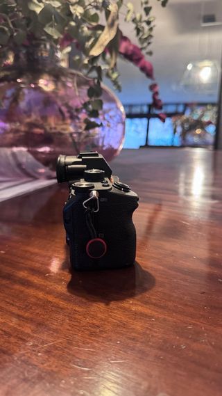 Sony Alpha 7 III Cámara Digital + Sony 28-70