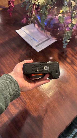 Sony Alpha 7 III Cámara Digital + Sony 28-70