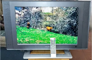 Televisión PHILIPS