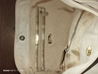 Bolso de hombro beige