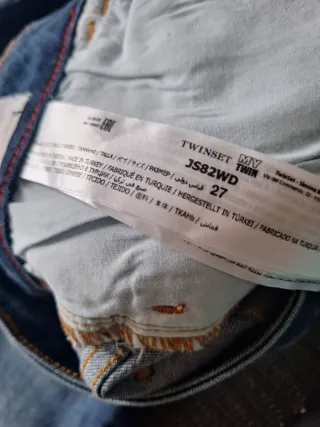 Jeans Twin Set ricamati con pietre