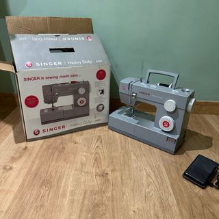 Máquina de coser SINGER Heavy Duty 4432