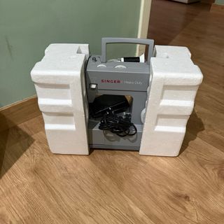 Máquina de coser SINGER Heavy Duty 4432