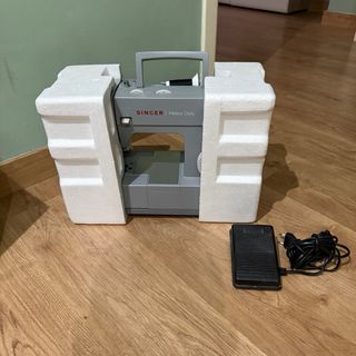 Máquina de coser SINGER Heavy Duty 4432