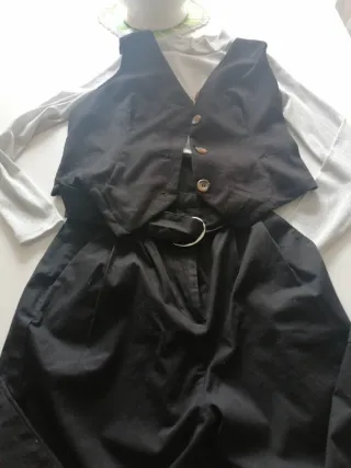 Conjunto top, pantalón y chaleco