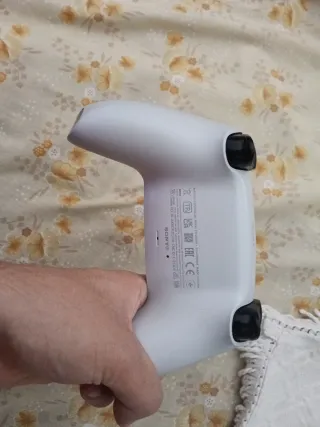 Mando PS5 Blanco solo gente de zona