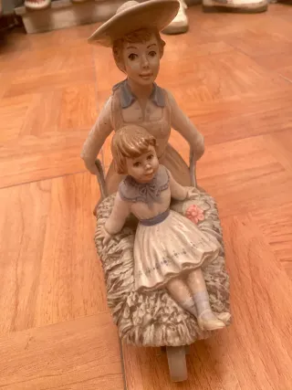 Pareja Figuras Porcelana Antigua