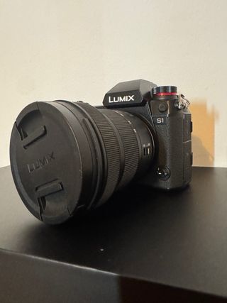 Cámara Panasonic Lumix S1 + Objetivo 14-28
