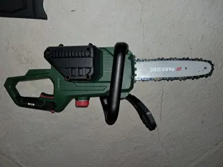 Motosierra Parkside 20V