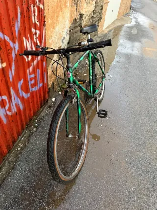 Bicicleta Montana Verde Antigua