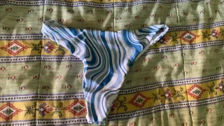 Bikini azul y blanco