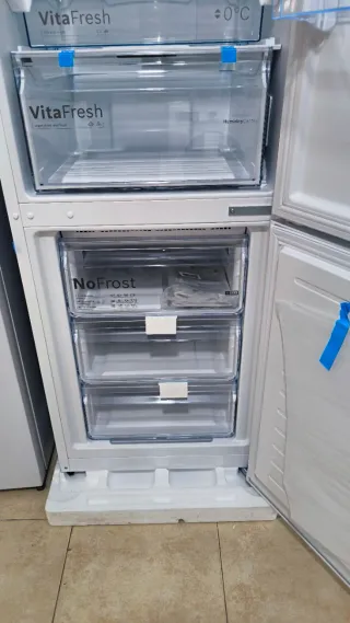 Nevera Bosch Nueva E 185cm no Frost con garantía.