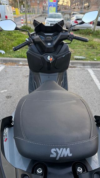 SYM Joymax Z+ 125 (2021) - Euro 5 - Muy cuidada