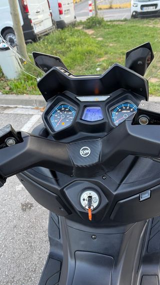 SYM Joymax Z+ 125 (2021) - Euro 5 - Muy cuidada