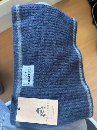 Bufanda Scalpers azul marino sin estrenar