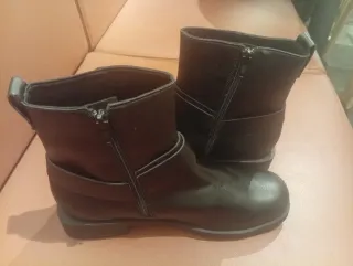 Botines Zara Negros cremallera.q Caña baja. Nuevos
