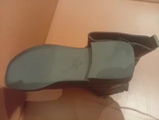 Botines Zara Negros cremallera.q Caña baja. Nuevos