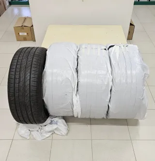 4 neumáticos 235/40 R19 96W Cinturato P7 Pirelli