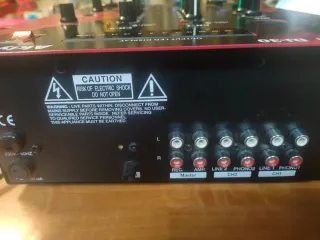 Mesa de mezclas Akiyama DJ-30