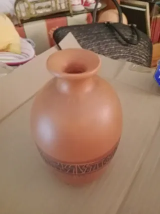 Anforita de terracota con greca alto 17cms