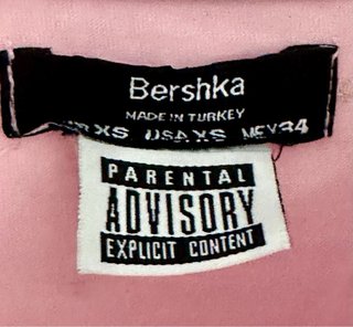 Camiseta Bershka efecto desgaste rosa palo Bershka