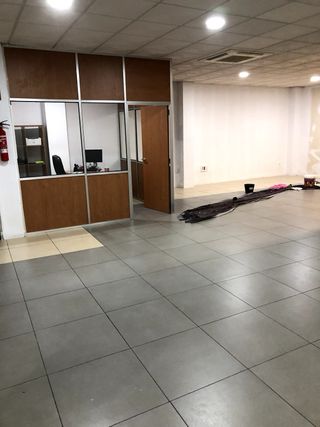 Venta local comercial 147 m2. A pie de calle