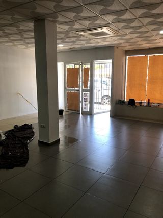 Venta local comercial 147 m2. A pie de calle