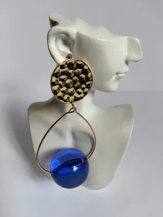 Pendientes aro dorado bola azul