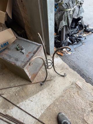 Mueble auxiliar metal y madera