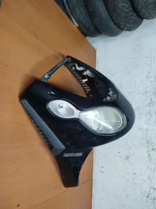 Frontal Piaggio Carnaby 2012