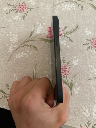 iPhone 13 94% batteria